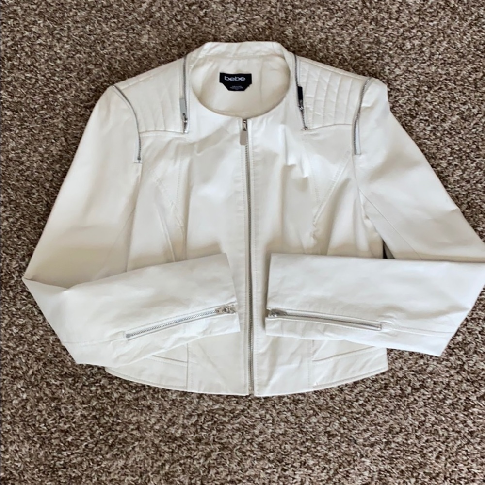 ❤️‍🔥 Bebe White Genuine Leather Jacket!